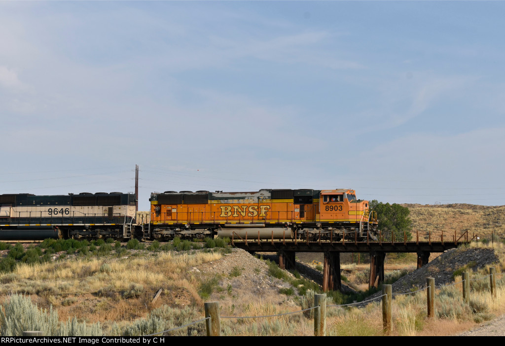 BNSF 8903